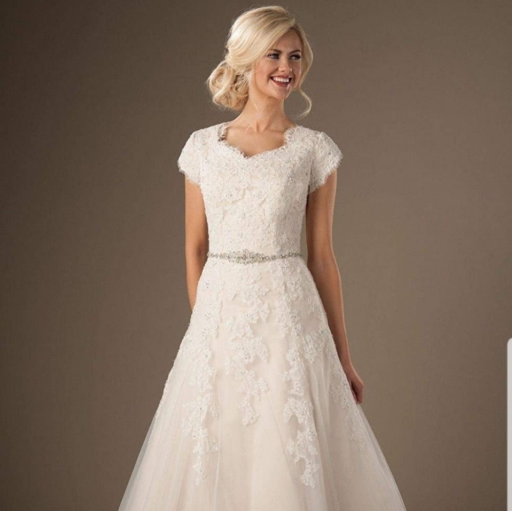 Lace Applique Beaded Button Wedding Dress